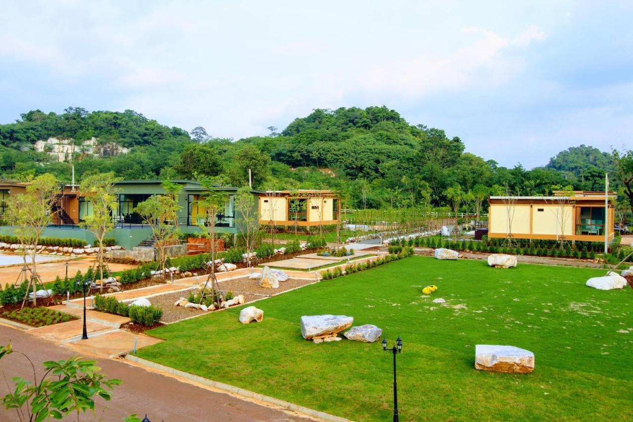 The X10 Private Pool Villa & Resort Khao Yai Mu Si Εξωτερικό φωτογραφία