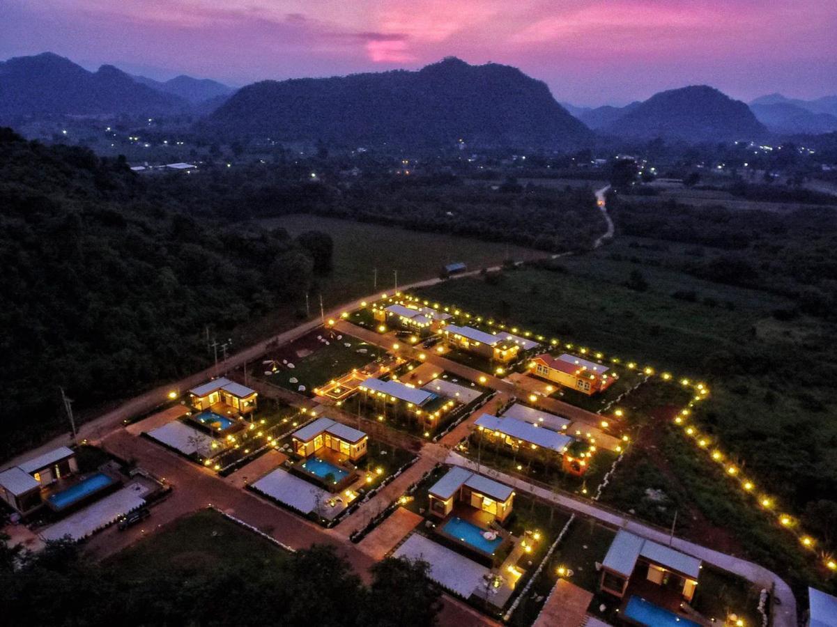 The X10 Private Pool Villa & Resort Khao Yai Mu Si Εξωτερικό φωτογραφία