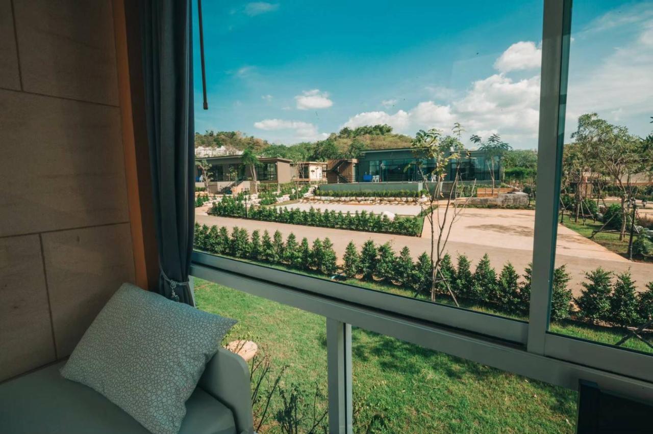 The X10 Private Pool Villa & Resort Khao Yai Mu Si Εξωτερικό φωτογραφία