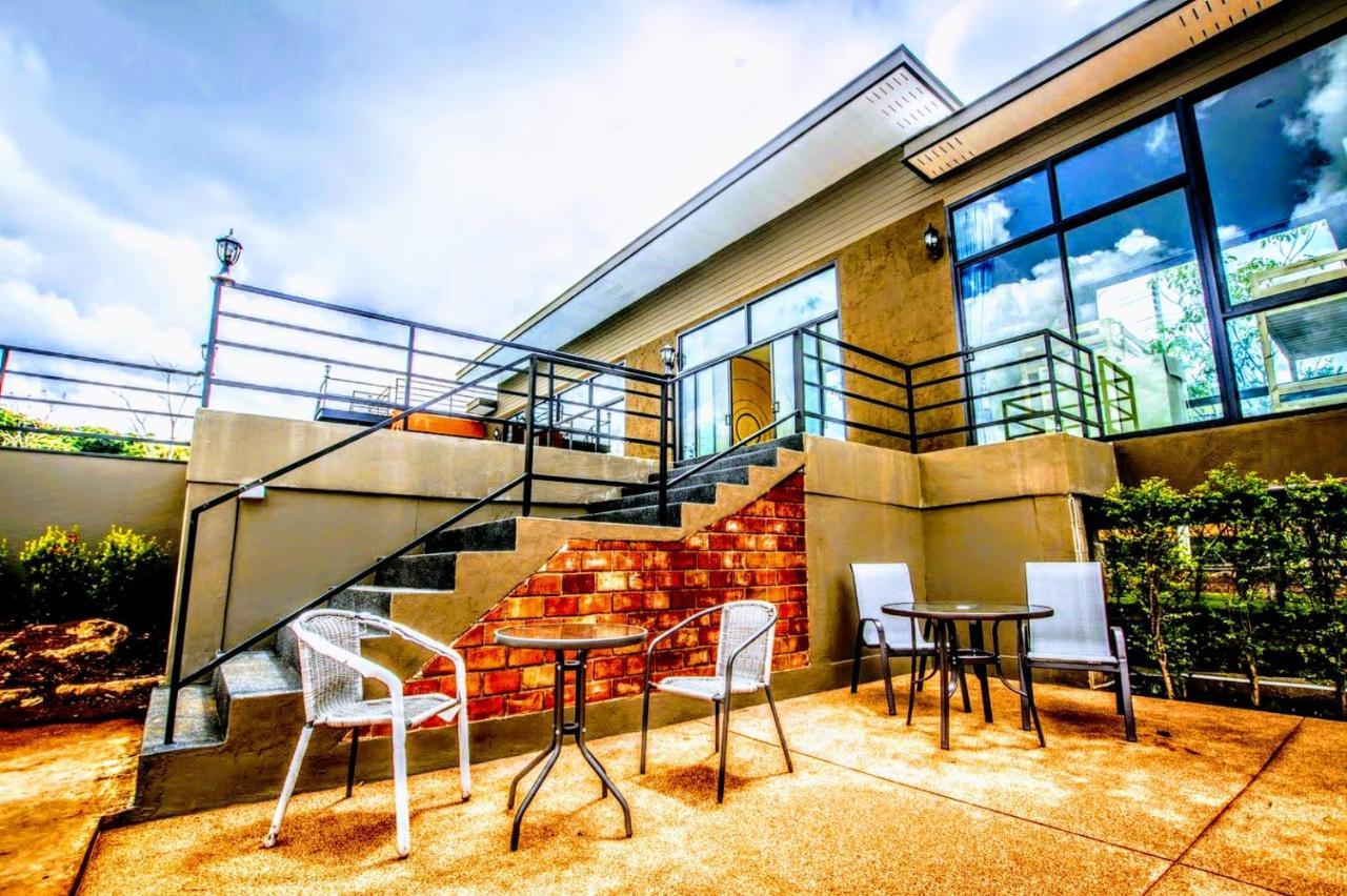 The X10 Private Pool Villa & Resort Khao Yai Mu Si Εξωτερικό φωτογραφία