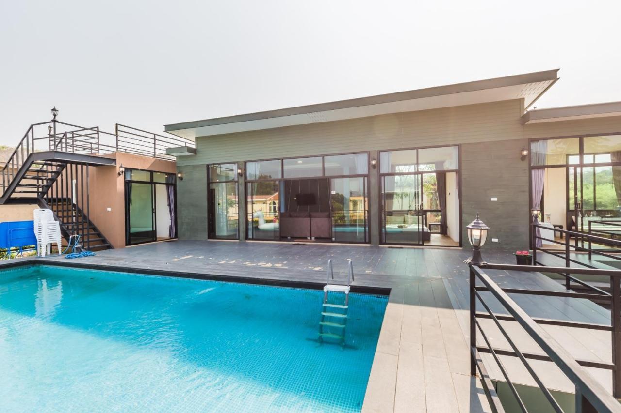 The X10 Private Pool Villa & Resort Khao Yai Mu Si Εξωτερικό φωτογραφία